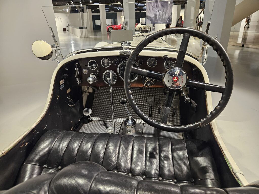 1749647468802