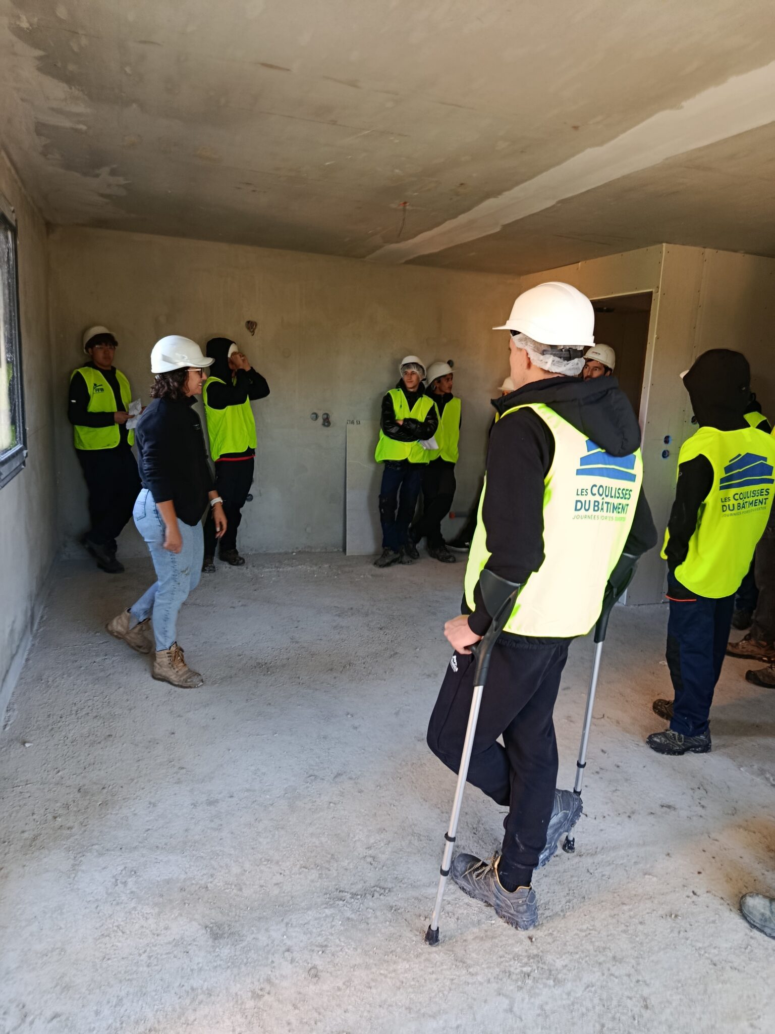 Les élèves du lycée Poutrain dans les coulisses d’un chantier à Gap 3 1791805264478 scaled