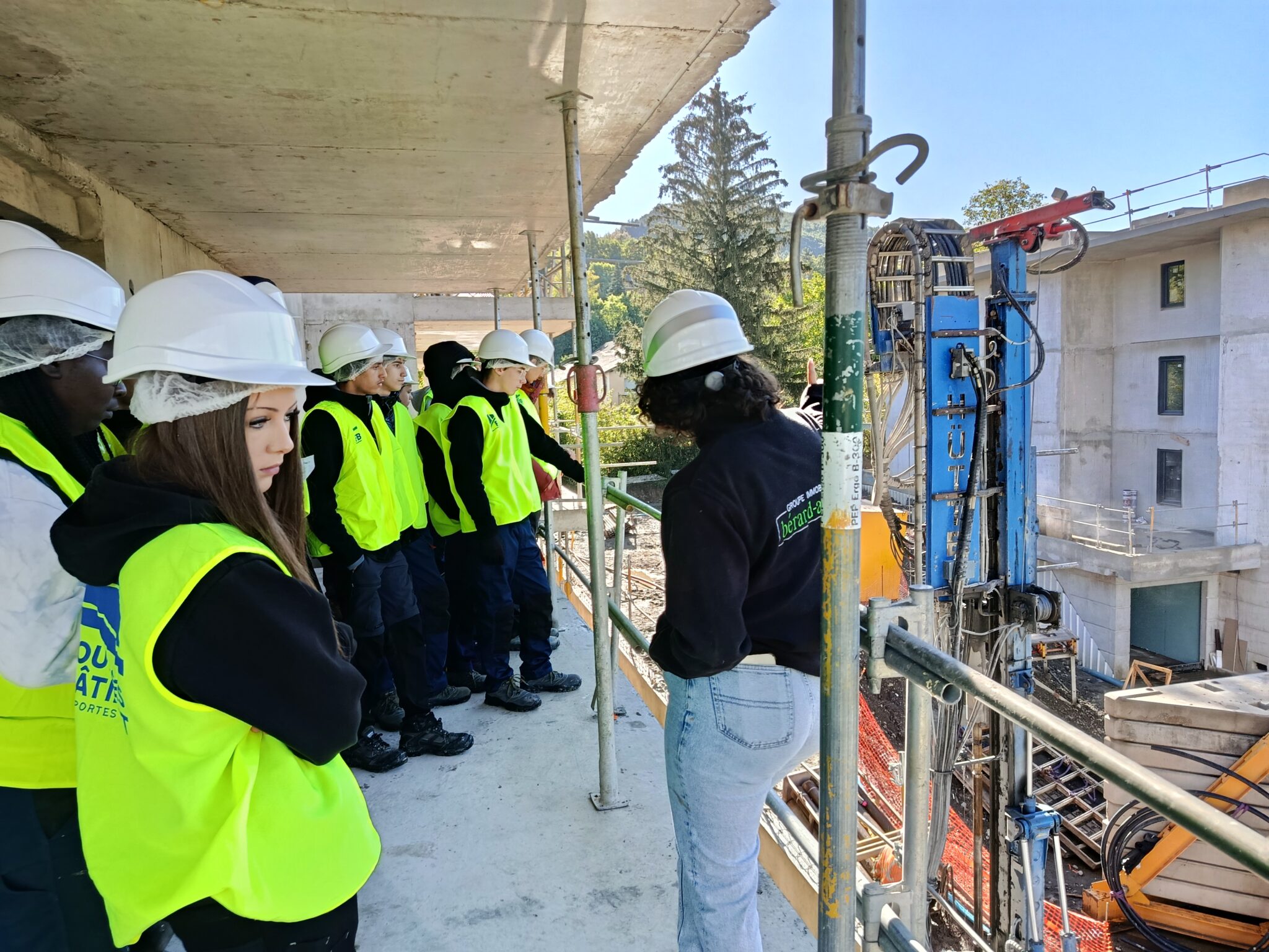 Les élèves du lycée Poutrain dans les coulisses d’un chantier à Gap 9 1791805264907 scaled