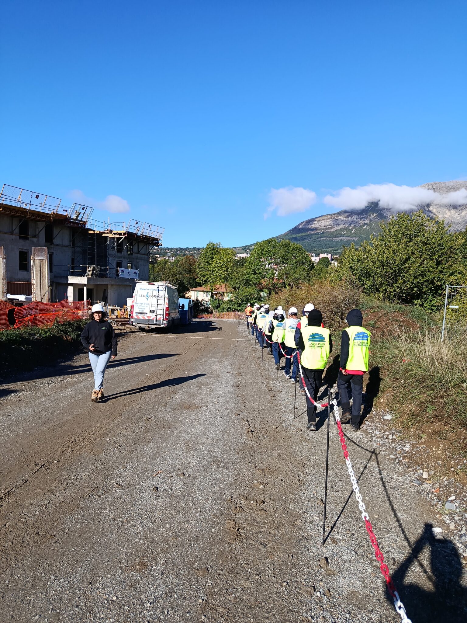 Les élèves du lycée Poutrain dans les coulisses d’un chantier à Gap 1 1791805265133 scaled