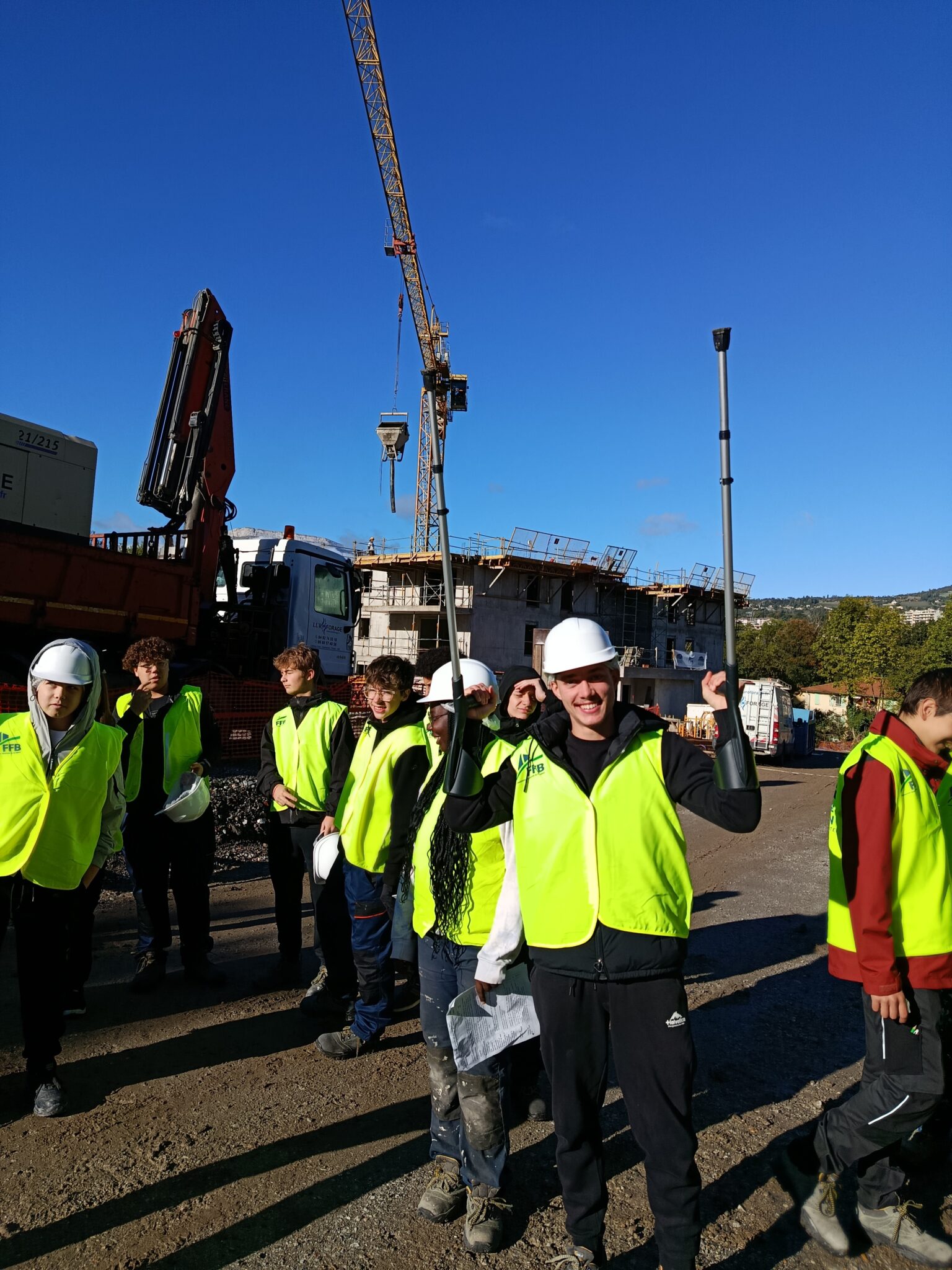 Les élèves du lycée Poutrain dans les coulisses d’un chantier à Gap 12 1791805265267 scaled